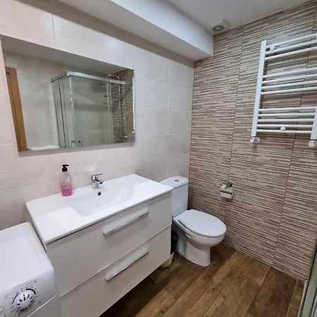 Apartment 103a Moderno 2